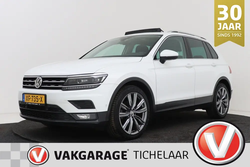 Volkswagen Tiguan 1.5 TSI ACT Comfortline Business | Panoram uit 2019