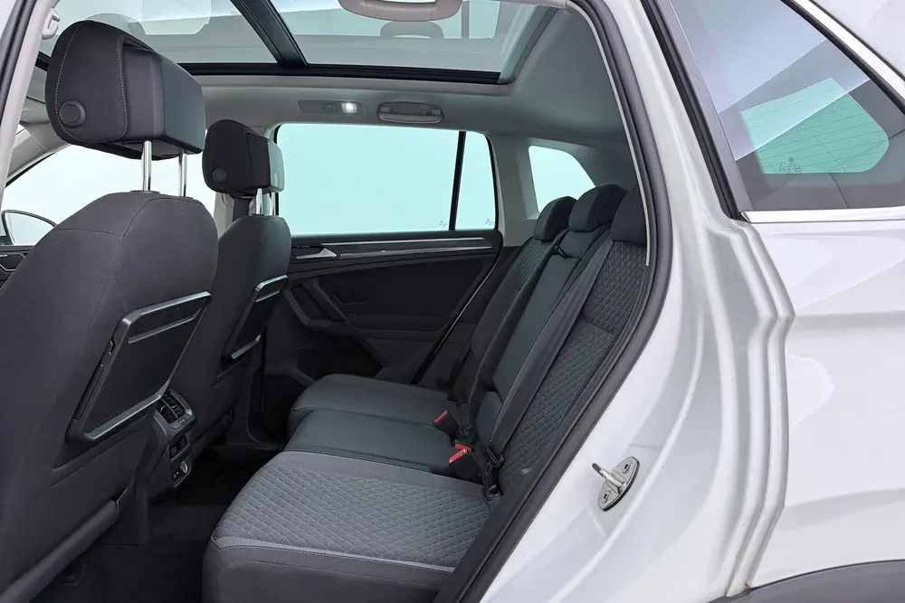 Volkswagen Tiguan 1.5 TSI ACT Comfortline Business | Panoram uit 2019, foto 19