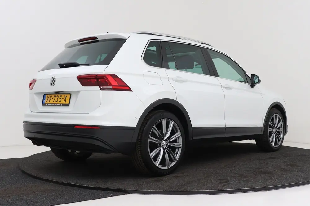 Volkswagen Tiguan 1.5 TSI ACT Comfortline Business | Panoram uit 2019, foto 2