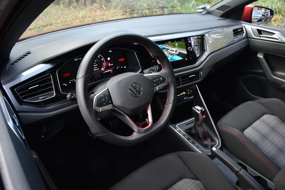 Volkswagen Polo GTI 2.0 TSI 210PK DSG SPORT VIRTUAL/LED/CARP uit 2024, foto 13