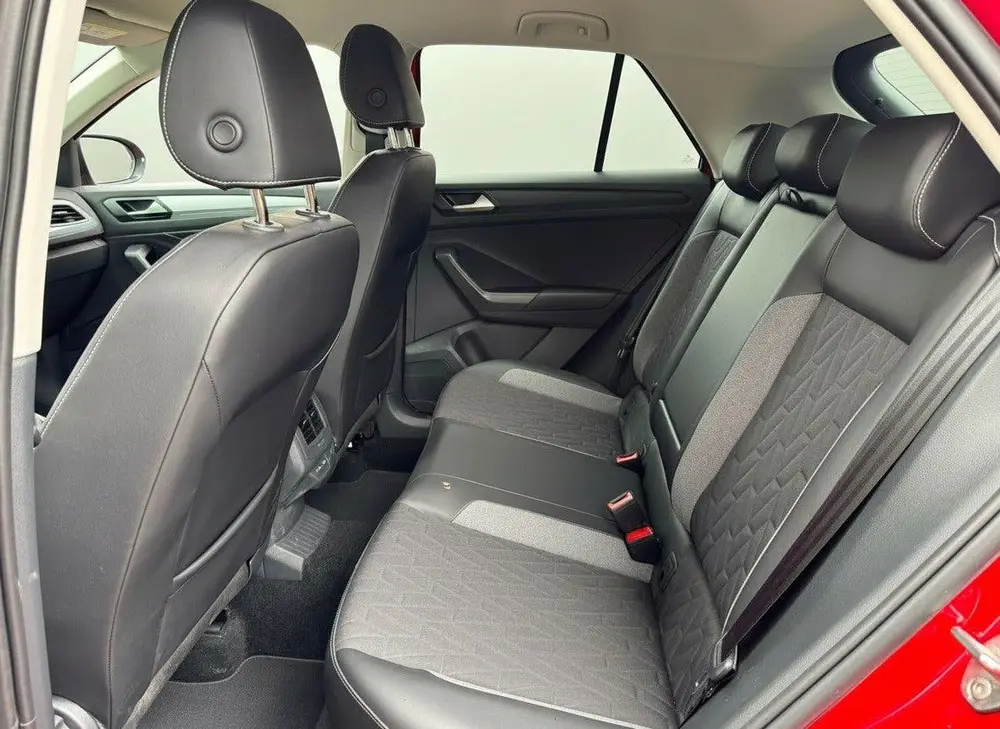 Volkswagen T-Roc TSI 115PK LIFE GOAL EDITION VIRTUAL/NAVI/AC uit 2024, foto 18