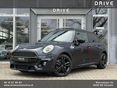 Mini Cooper 5-Deurs 1.5 Cooper Dalston Edition JCW|Pano|H/K|Enigmat uit 2021