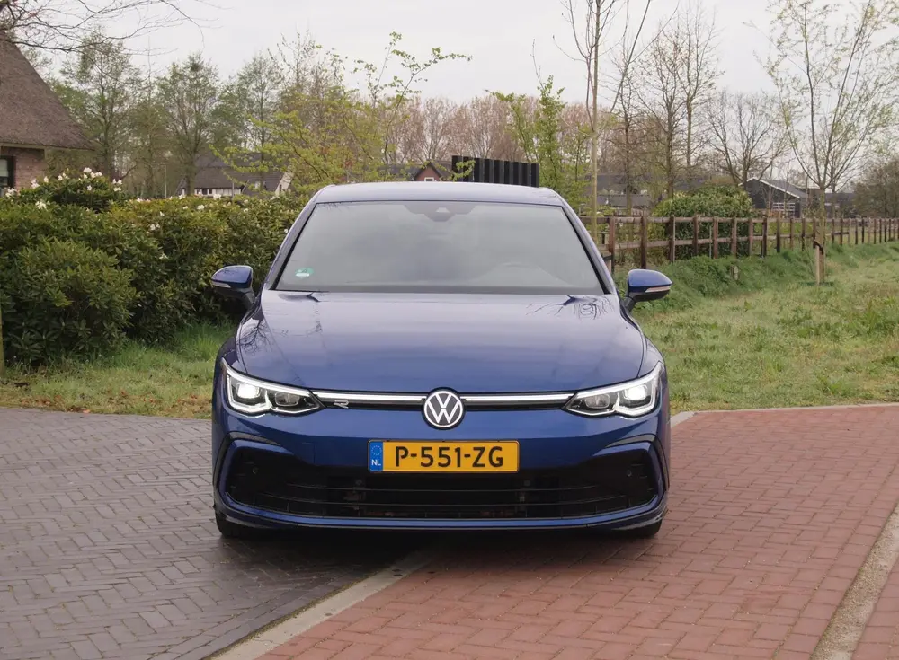 Volkswagen Golf 1.5 eTSI R-Line | Camera | Sfeerverlichting uit 2021, foto 6