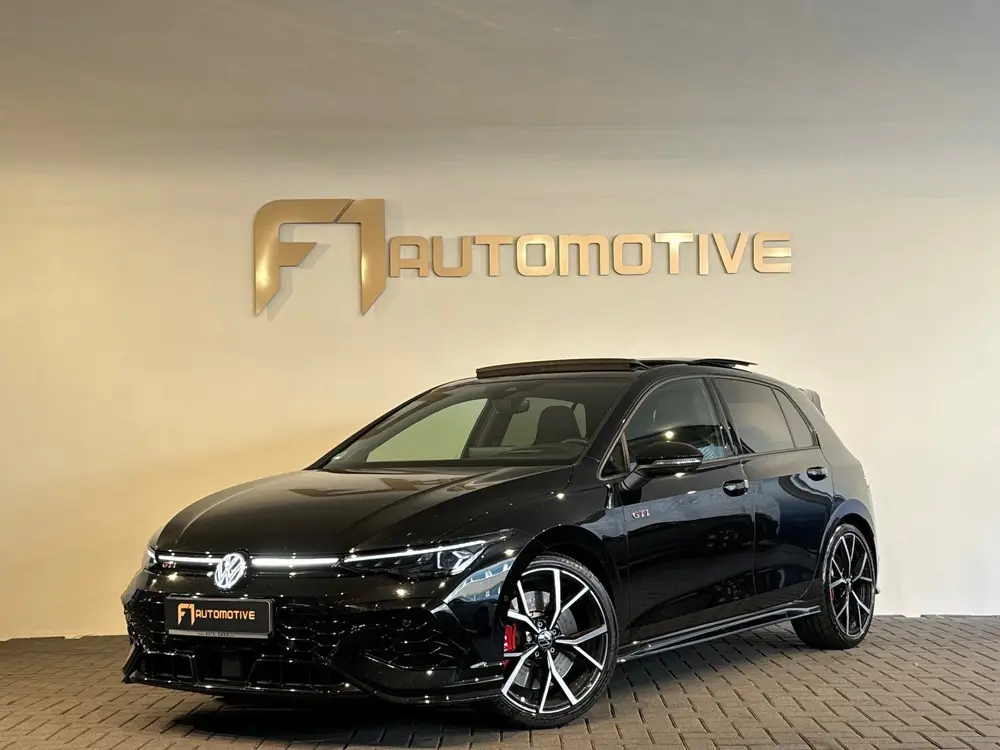Volkswagen Golf 2.0 8.5 TSI GTI Clubsport Pano|HuD|H/K|Akrap uit 2025