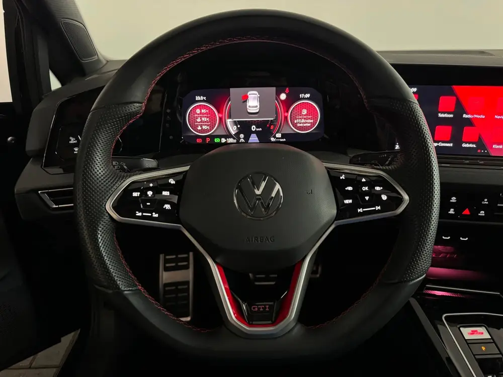 Volkswagen Golf 2.0 TSI GTI Pano|Akrapovic|Nürburgring|45 J uit 2024, foto 14