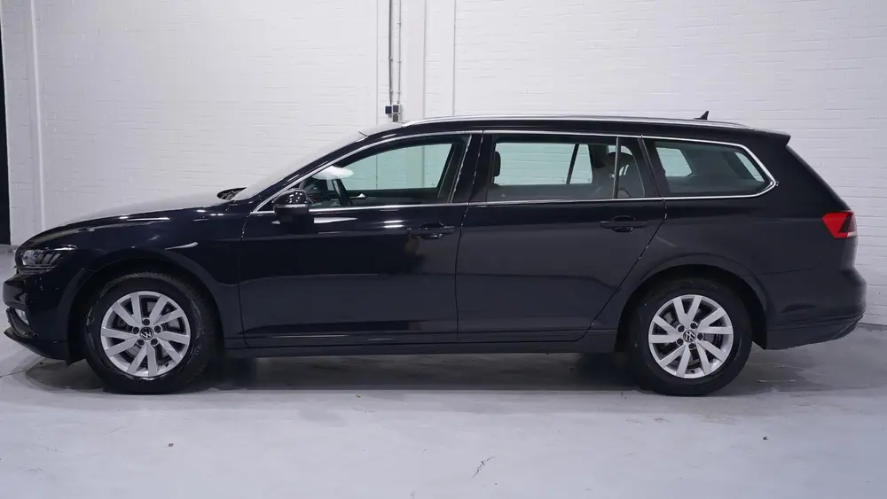 Volkswagen Passat Variant 1.5 TSI Business Wegklapbare trekh uit 2022, foto 4
