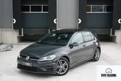 Volkswagen Golf 1.5 TSI R-Line DSG Pano Virtual 150PK Camera uit 2019