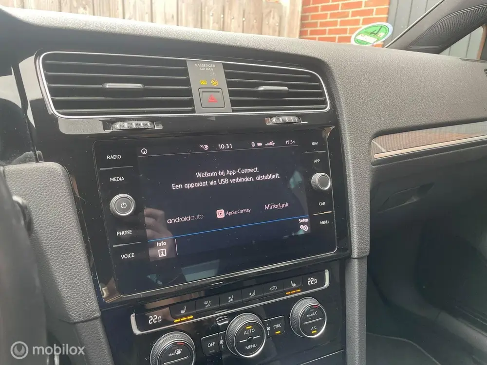 Volkswagen Golf 1.5 TSI R-Line DSG Pano Virtual 150PK Camera uit 2019, foto 14