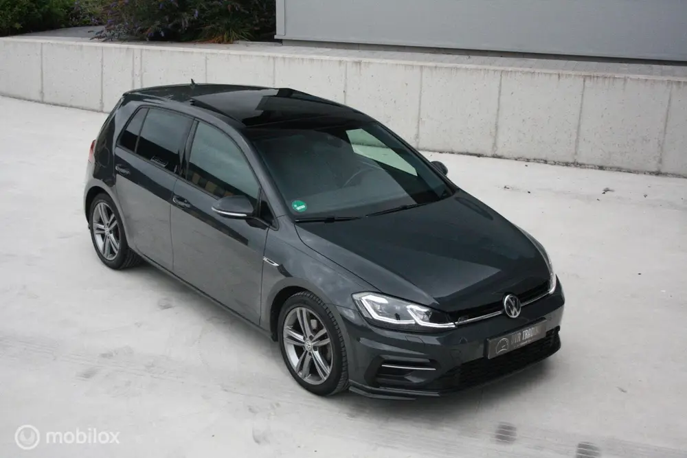 Volkswagen Golf 1.5 TSI R-Line DSG Pano Virtual 150PK Camera uit 2019, foto 5