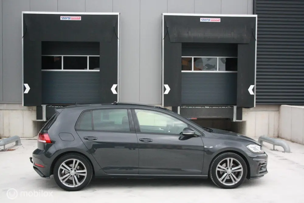 Volkswagen Golf 1.5 TSI R-Line DSG Pano Virtual 150PK Camera uit 2019, foto 7