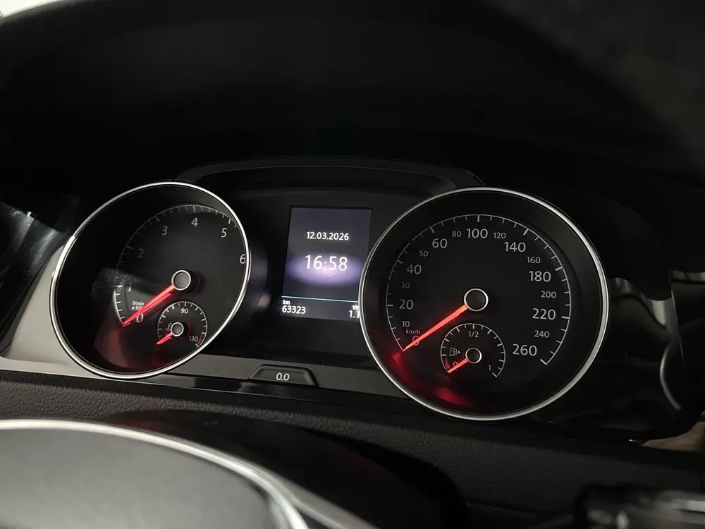 Volkswagen Golf 1.5 TSI Highline - Navi / Camera / Dodehoek uit 2019, foto 13
