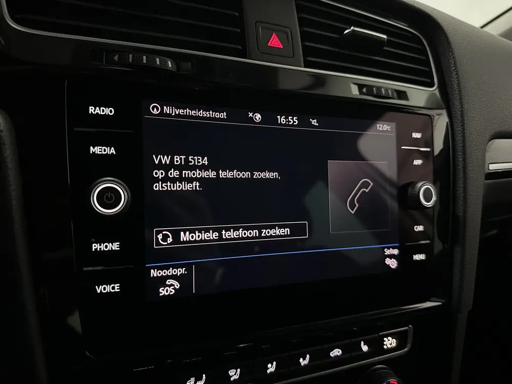 Volkswagen Golf 1.5 TSI Highline - Navi / Camera / Dodehoek uit 2019, foto 16