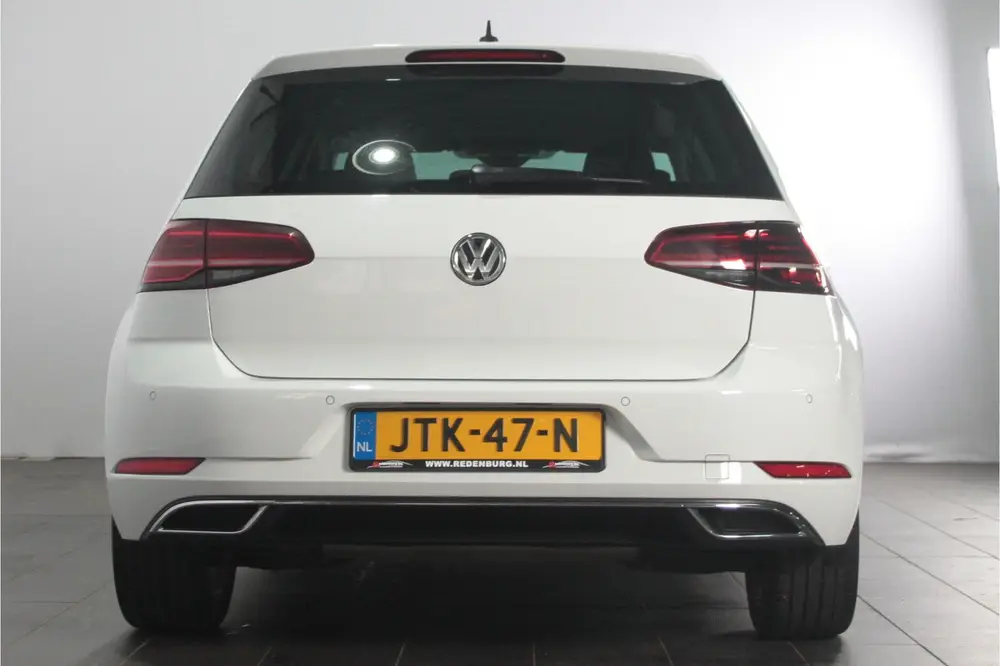 Volkswagen Golf 1.5 TSI Highline - Navi / Camera / Dodehoek uit 2019, foto 6