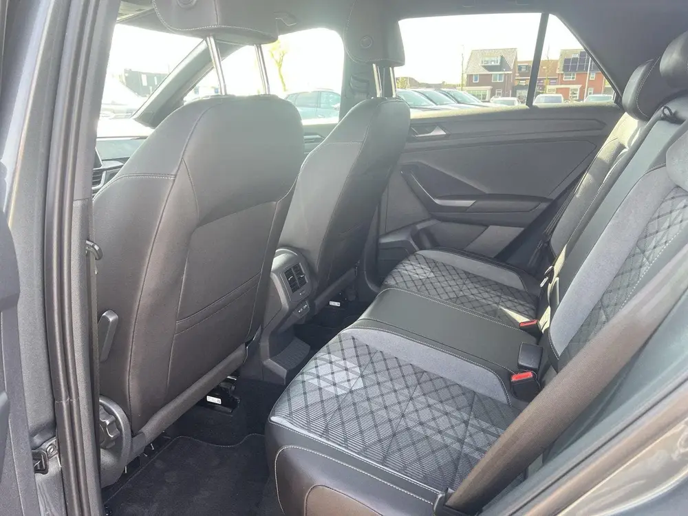 Volkswagen T-Roc 1.5 TSI R-Line | 150Pk | Stoelverwarming | uit 2025, foto 9