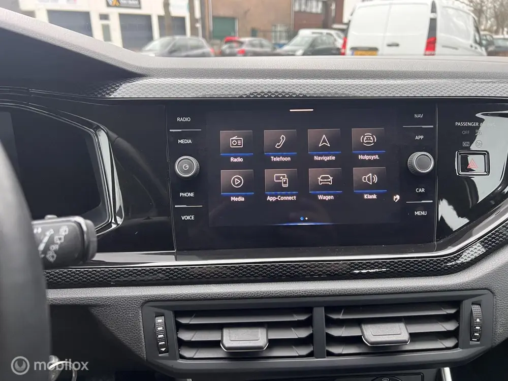 Volkswagen Polo 1.0 TSI Life Business uit 2021, foto 17