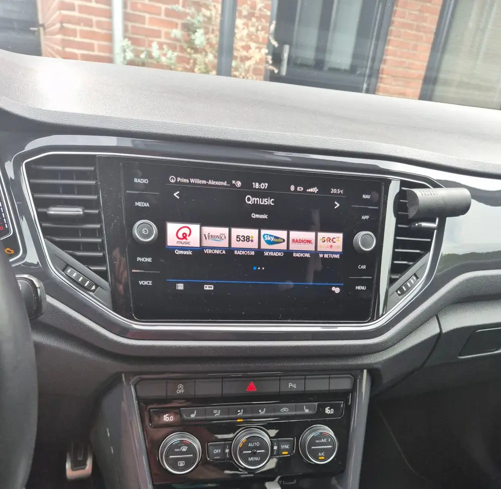 Volkswagen T-Roc 1.5 TSI 150pk 7-DSG 2019 Blauw uit 2019, foto 9