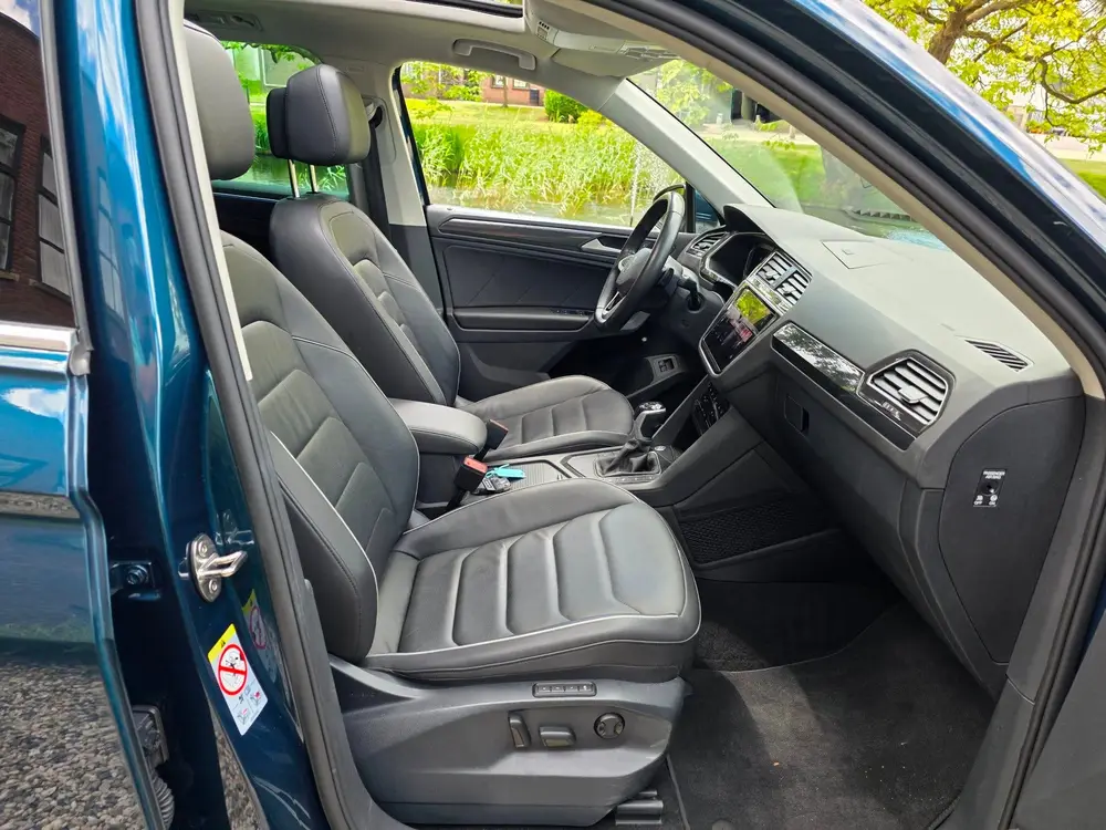 Volkswagen Tiguan 1.4 TSI eHybrid R-Line Business+ uit 2023, foto 16