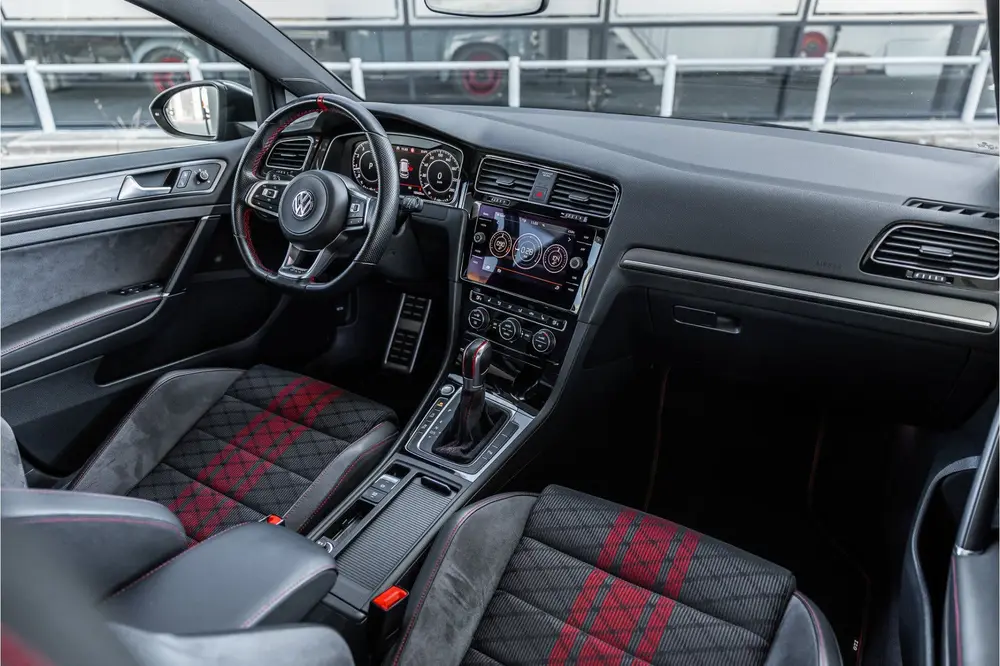 Volkswagen Golf 2.0 TSI 290 PK GTI TCR | Panorama | ACC | Ca uit 2019, foto 8