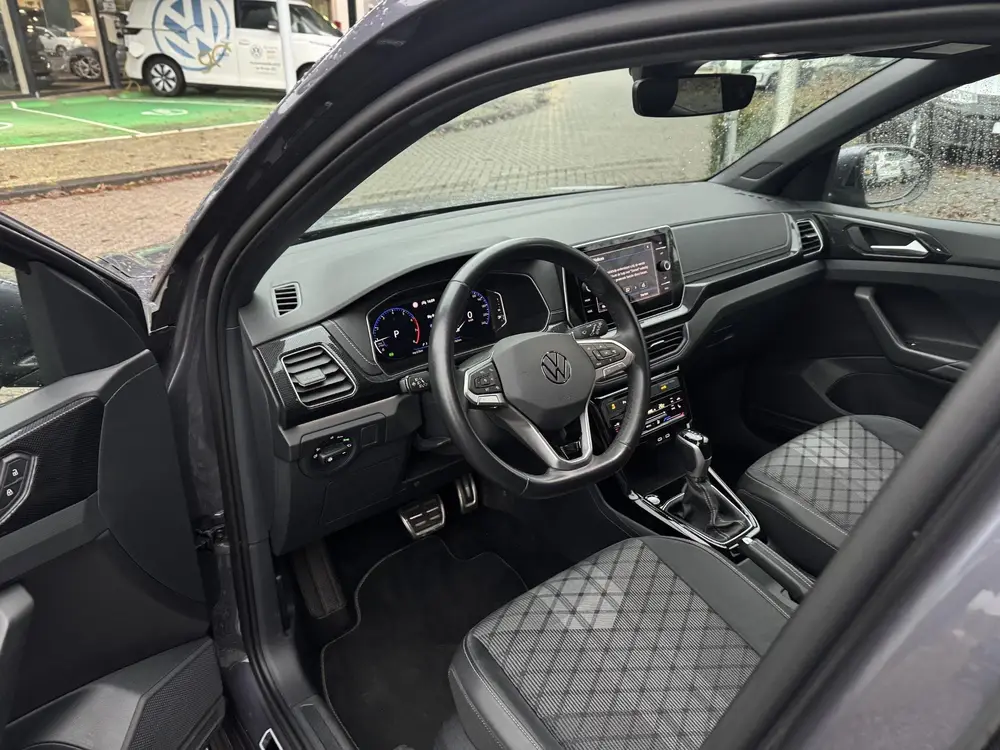 Volkswagen T-Cross 1.5 TSI 150pk DSG R-Line (Camera,Virtual uit 2025, foto 13