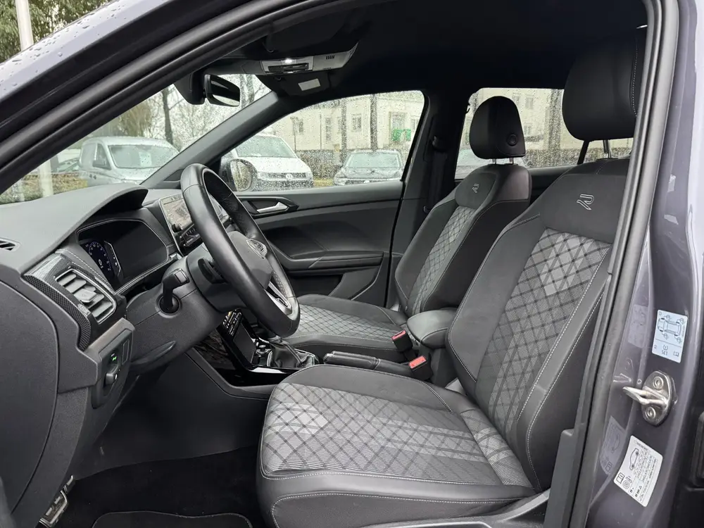 Volkswagen T-Cross 1.5 TSI 150pk DSG R-Line (Camera,Virtual uit 2025, foto 14