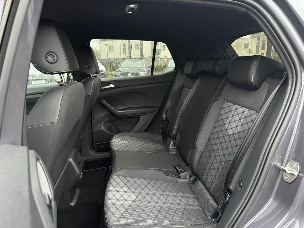 Volkswagen T-Cross 1.5 TSI 150pk DSG R-Line (Camera,Virtual uit 2025, foto 15