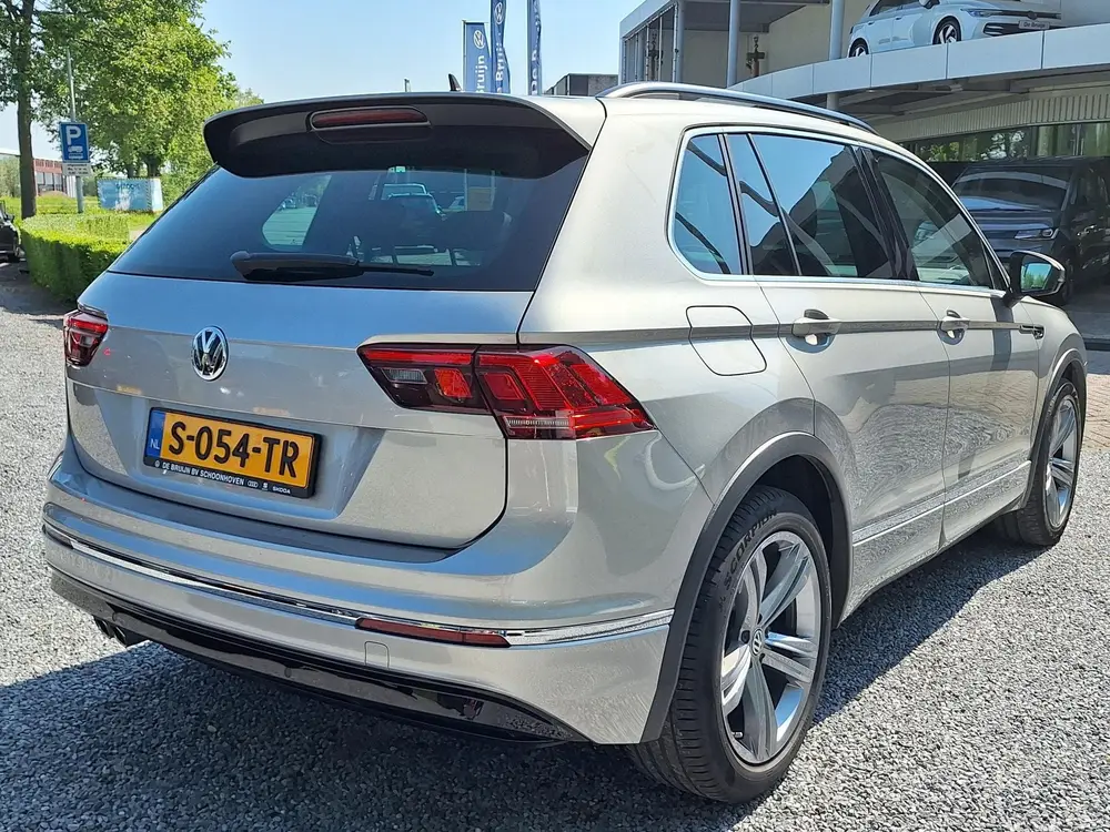 Volkswagen Tiguan 1.5 TSI 150pk DSG R-Line (Pano,Leer,Navi,L uit 2020, foto 2
