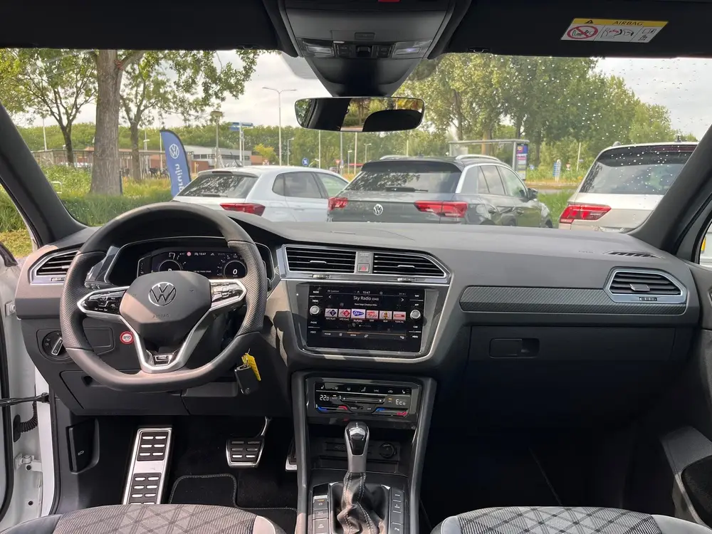 Volkswagen Tiguan TSI 245pk DSG Hybrid R-Line (Pano,Trekhaak uit 2022, foto 15