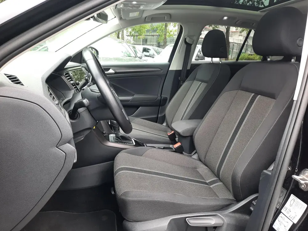Volkswagen T-Roc 1.5 TSI 150pk Style (Pano,Haak,Camera,Navi) uit 2020, foto 11