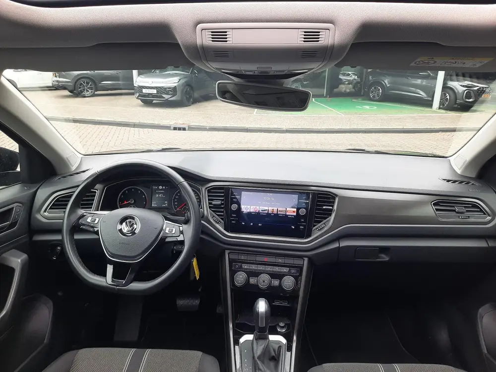 Volkswagen T-Roc 1.5 TSI 150pk Style (Pano,Haak,Camera,Navi) uit 2020, foto 13
