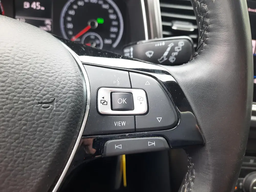 Volkswagen T-Roc 1.5 TSI 150pk Style (Pano,Haak,Camera,Navi) uit 2020, foto 17
