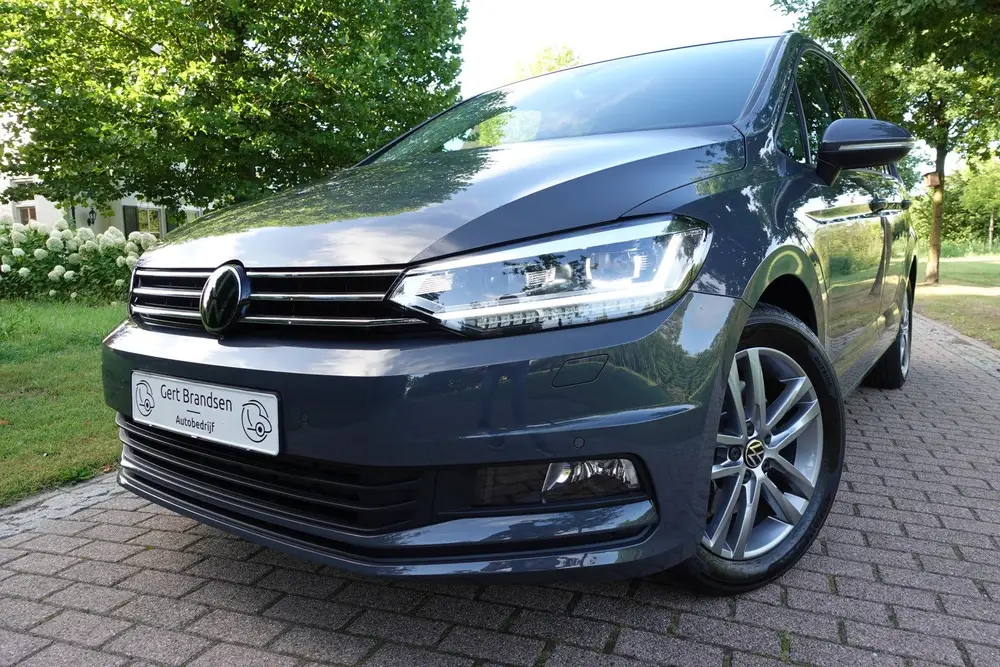 Volkswagen Touran 1.5 TSI Comfortline 7 Persoons (bj 2025) uit 2025, foto 2