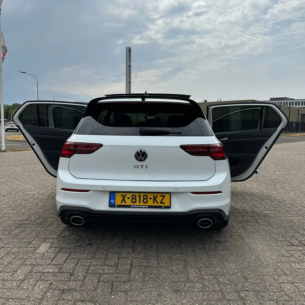 Volkswagen Golf 2.0 TSI OPF 221KW Dsg7 2022 Wit uit 2022, foto 5