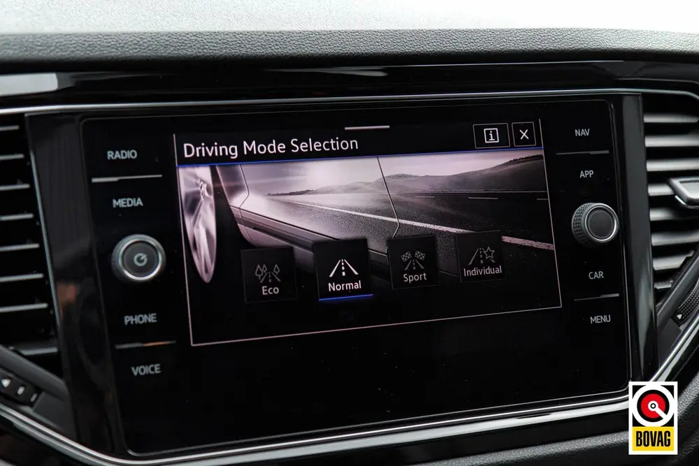 Volkswagen T-Roc 1.5 TSI Sport |LED|PANODAK|CARPLAY|CAMERA|V uit 2021, foto 17
