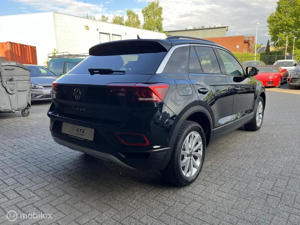 Volkswagen T-Roc 1.5 TSI Life Edition ACC*LED*PDC*CARPLAY* uit 2024, foto 4