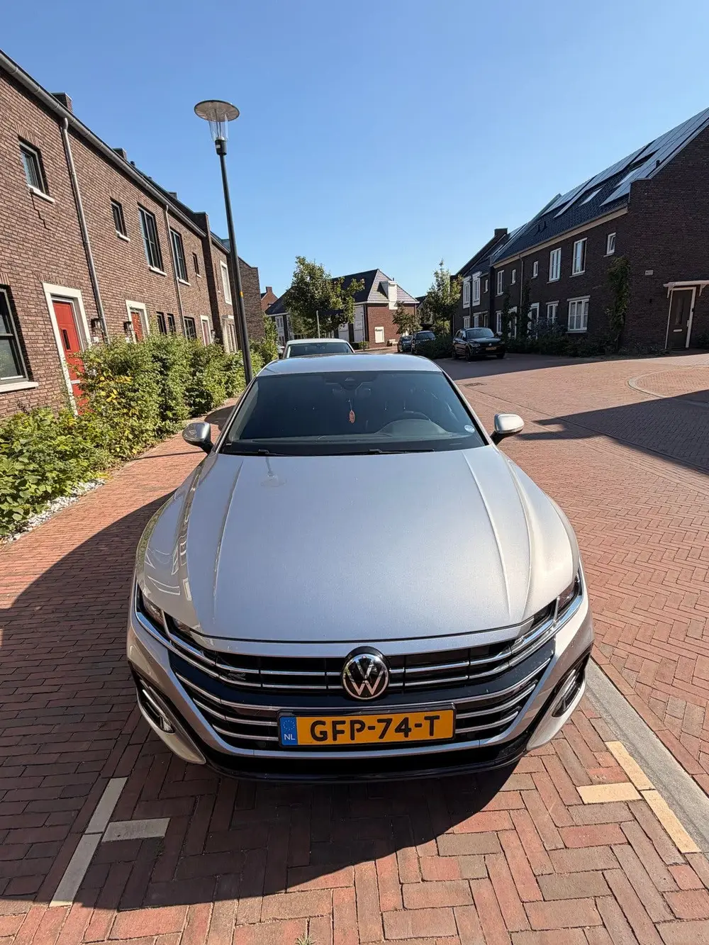 Volkswagen Arteon 1.4 Ehybrid 218pk 6-DSG 2021 Grijs uit 2021, foto 2