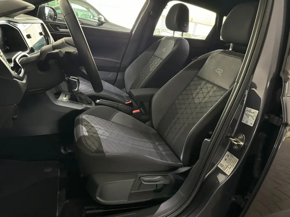 Volkswagen Taigo 1.0 TSI R-Line Edition Keyless|CarPlay|IQ uit 2025, foto 6