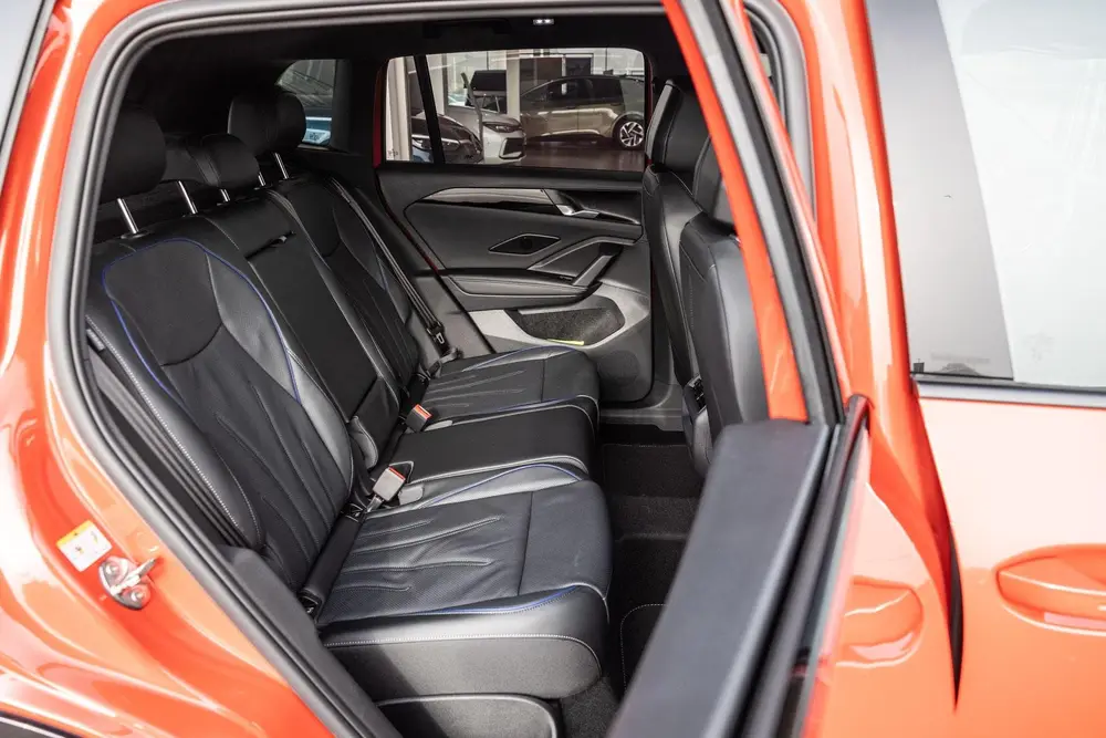 Volkswagen Tiguan 1.5 eHybrid 204pk R-Line Edition | Panoram uit 2026, foto 16