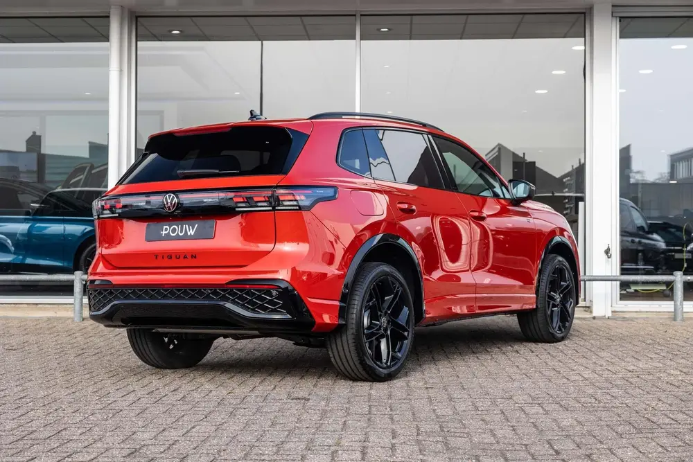 Volkswagen Tiguan 1.5 eHybrid 204pk R-Line Edition | Panoram uit 2026, foto 2