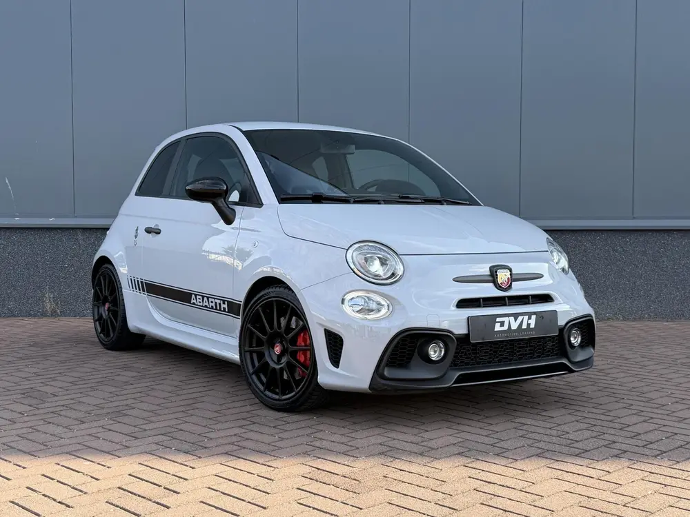 Abarth 595 1.4 T-Jet Esseesse 70th Anniversary BEATS | AKRA uit 2020, foto 3