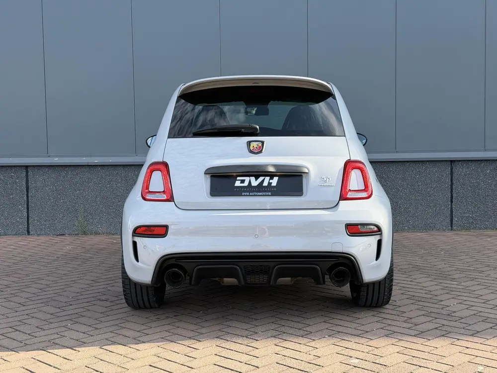 Abarth 595 1.4 T-Jet Esseesse 70th Anniversary BEATS | AKRA uit 2020, foto 5