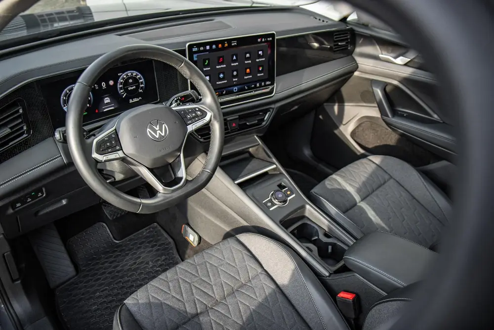 Volkswagen Tiguan 1.5 eTSI 150pk DSG Life Edition | Panorama uit 2025, foto 19
