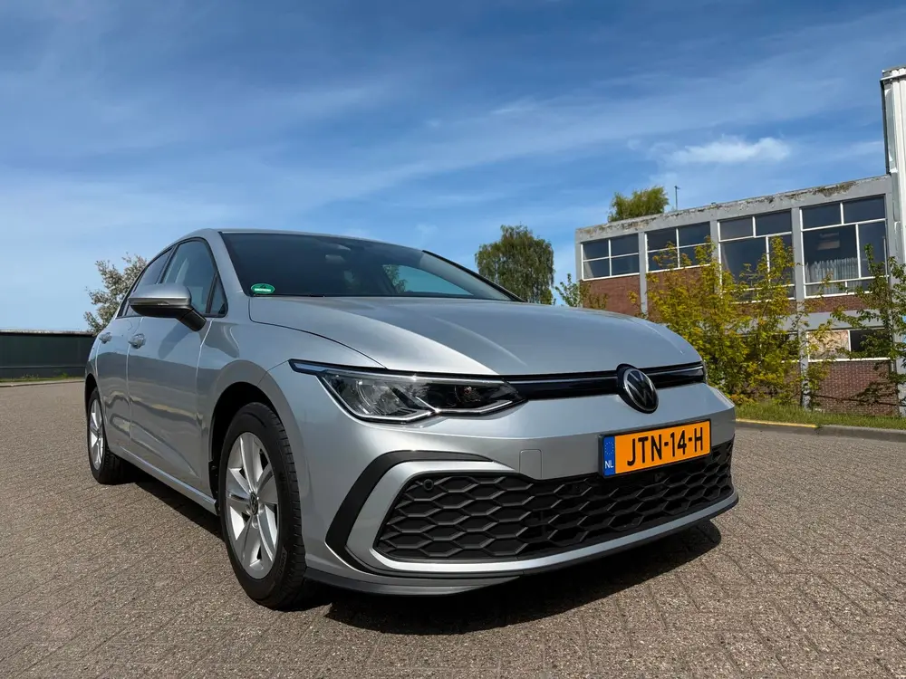 Volkswagen Golf 1.5 eTSI Business_150 PK_CAMERA_CarPLAY_NETT uit 2023, foto 4