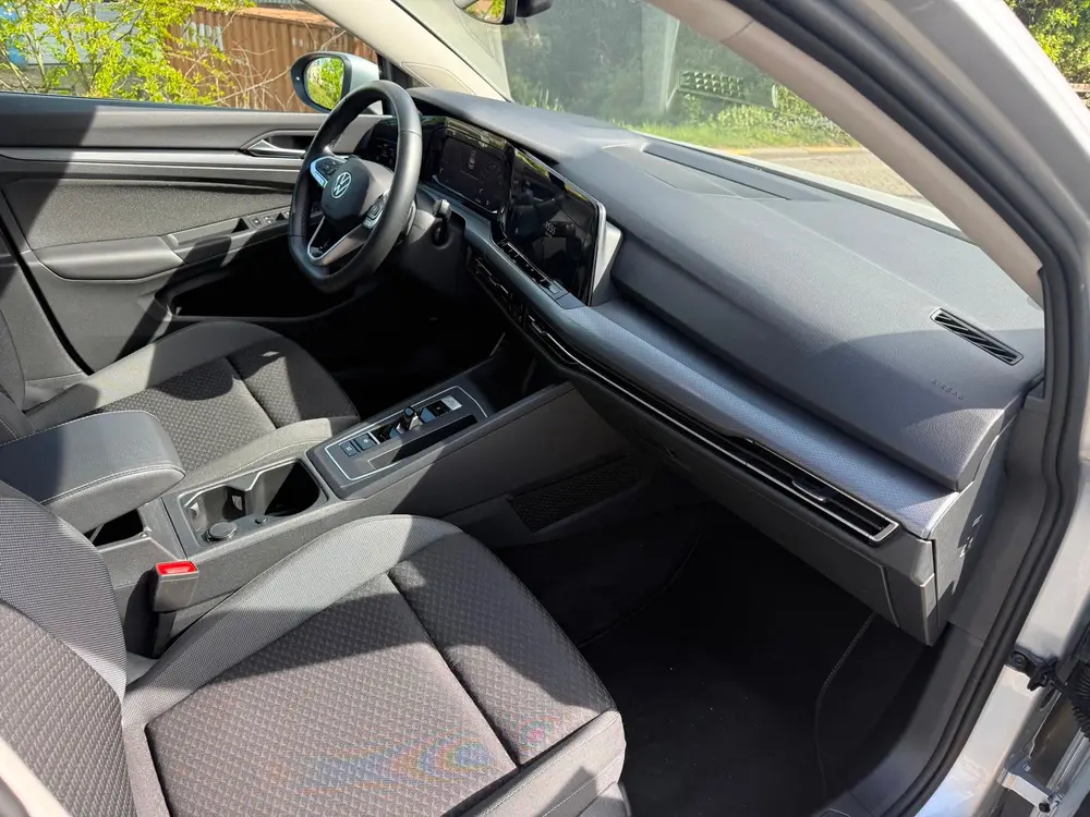 Volkswagen Golf 1.5 eTSI Business_150 PK_CAMERA_CarPLAY_NETT uit 2023, foto 7