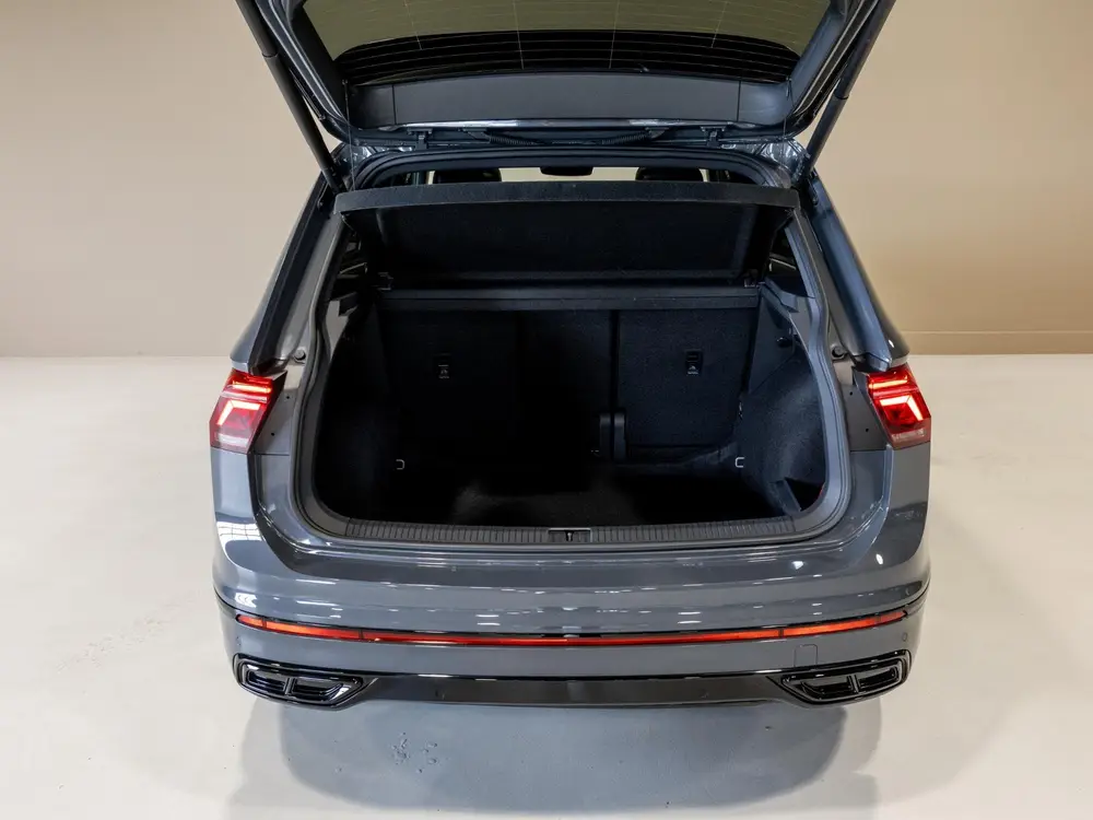 Volkswagen Tiguan 1.5 TSI 2x R-Line Blackstyle / 150pk / Pan uit 2023, foto 17
