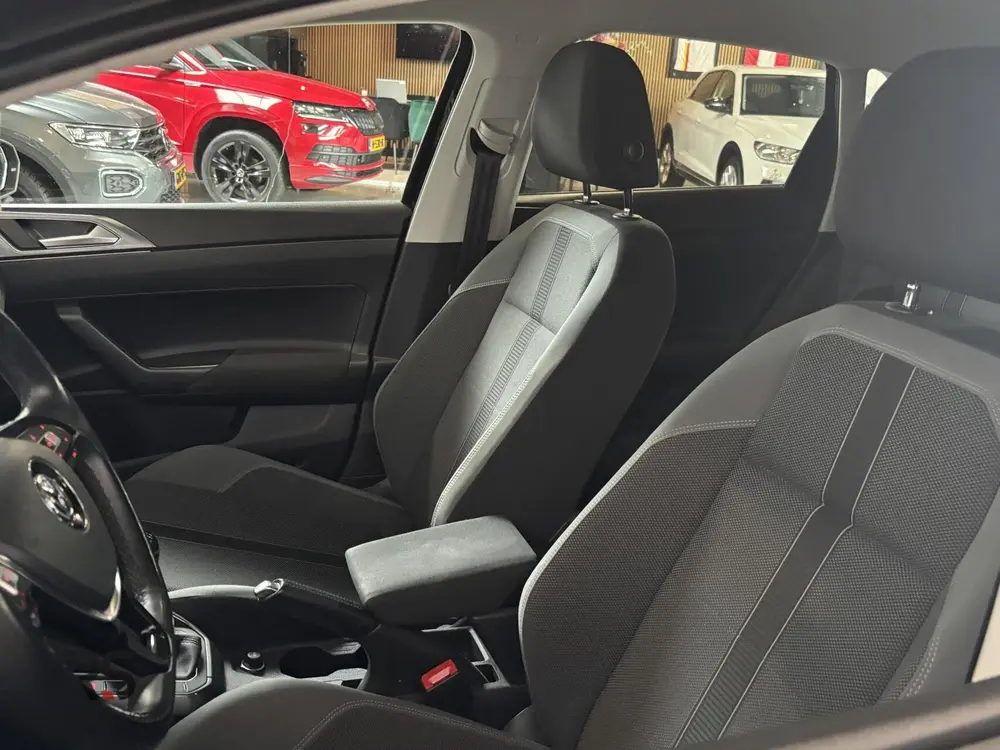 Volkswagen Polo 1.0 TSI 95 pk Highline Buss R | Navi | R-Lin uit 2019, foto 6