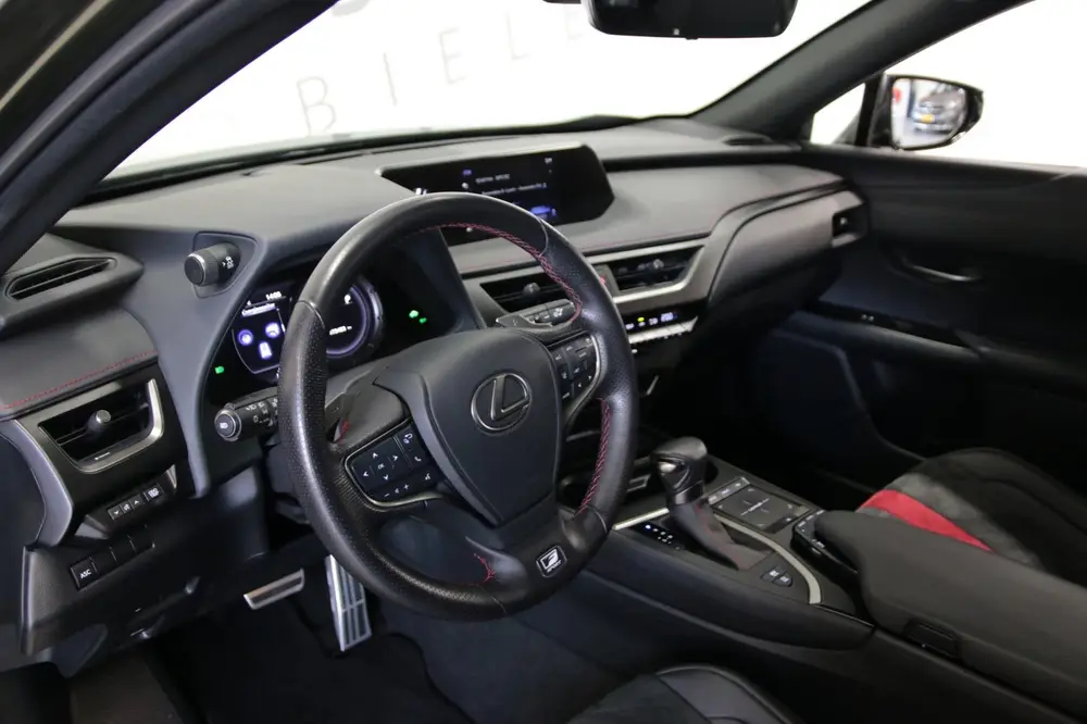 Lexus UX 250h F Sport Line/LED uit 2019, foto 14