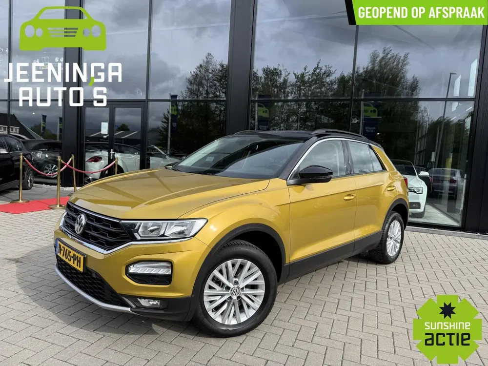 Volkswagen T-Roc 1.5 TSI Style|ACC|Trekhaak|Camera|Navi|PDC| uit 2020