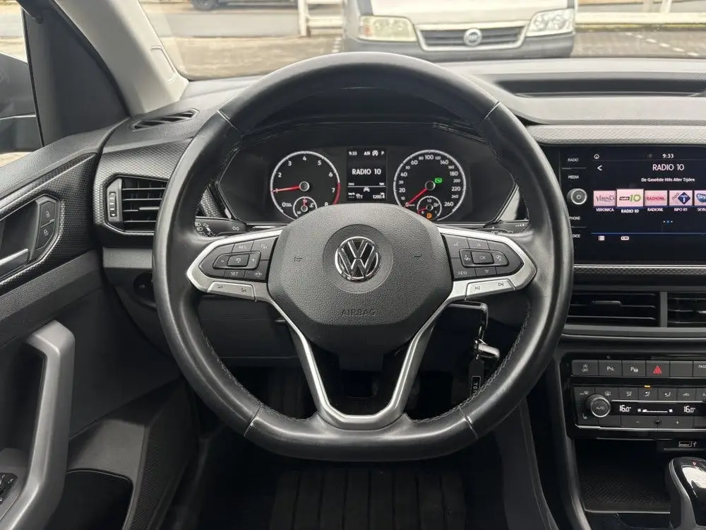 Volkswagen T-Cross 1.0 TSI Life Camera Navi Stoelverwarming uit 2019, foto 18