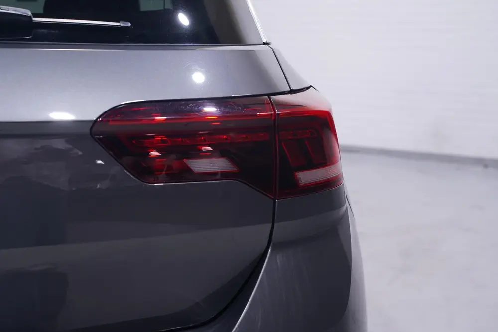 Volkswagen T-Roc 1.5 TSI R-Line Apple Carplay Panodak Achter uit 2025, foto 13
