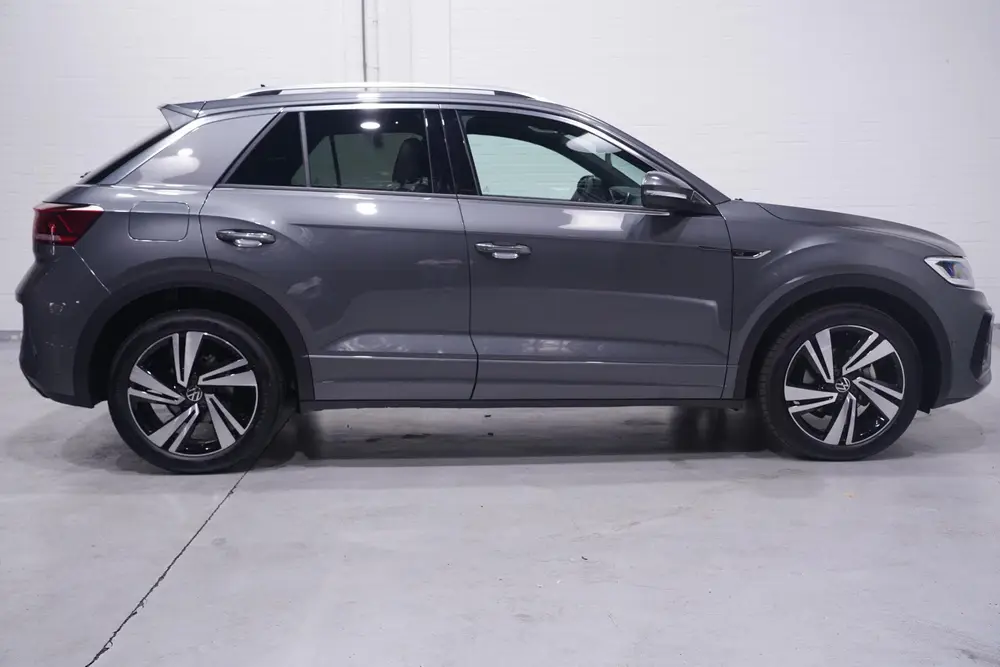 Volkswagen T-Roc 1.5 TSI R-Line Apple Carplay Panodak Achter uit 2025, foto 17